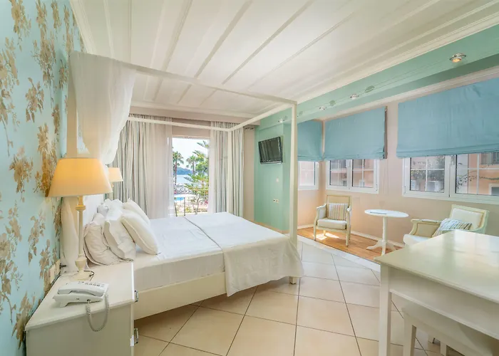 Orion 3* Nydri (Lefkada)